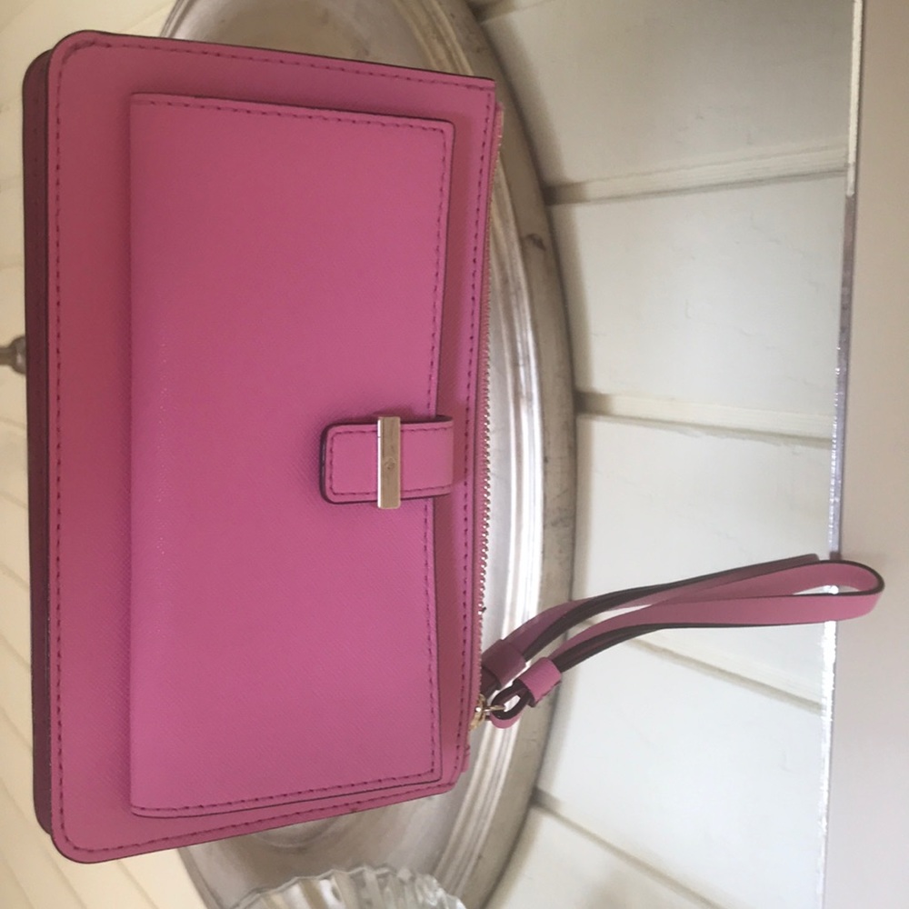 Kate Spade wallet/wristlet